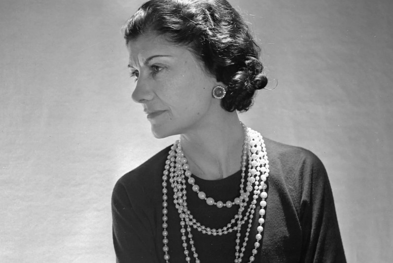 Коко Шанель: жінка, яка змінила мову моди. Цікаві факти та біографія